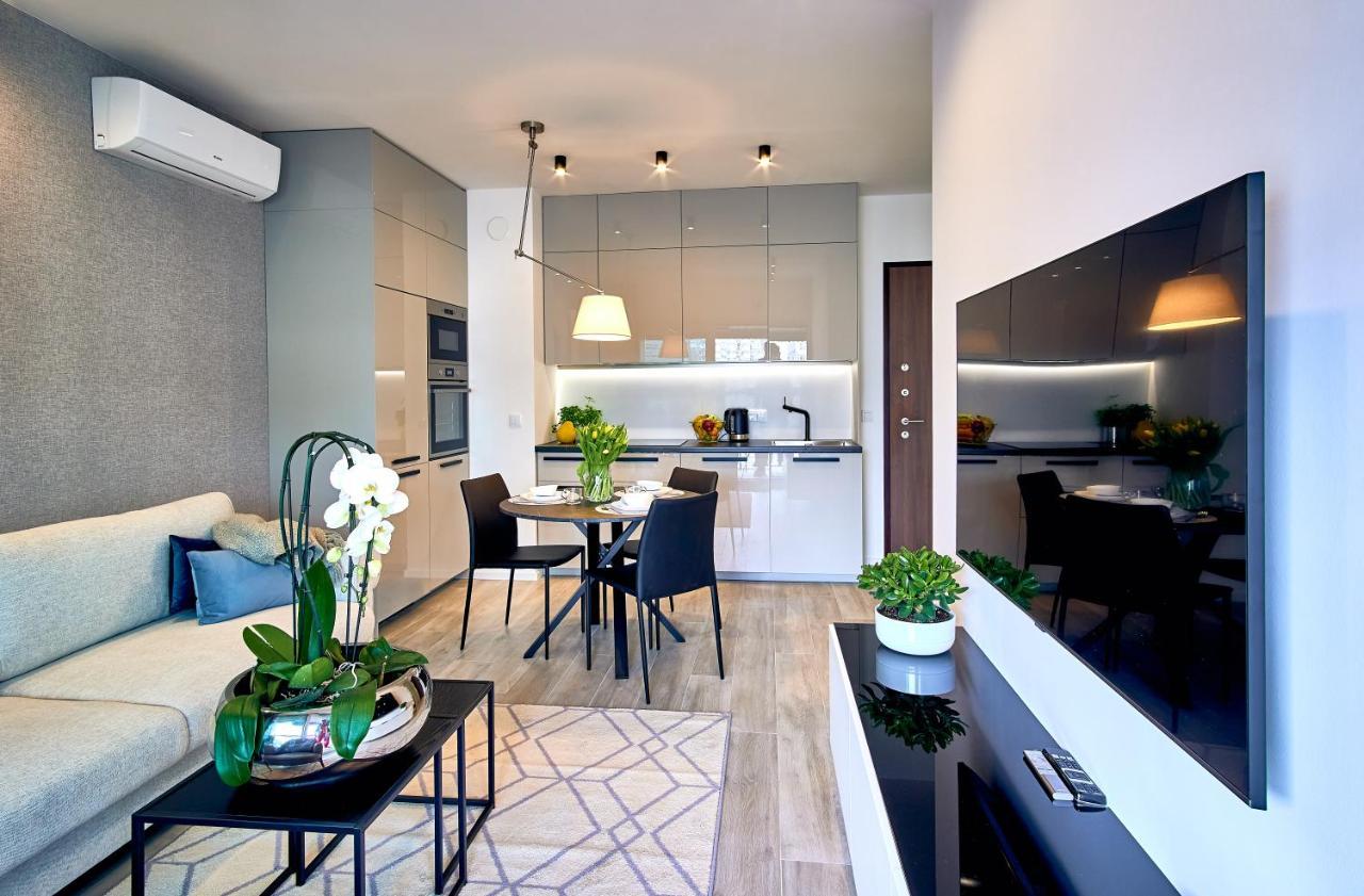 Mennica Residence Deluxe วอร์ซอ ภายนอก รูปภาพ