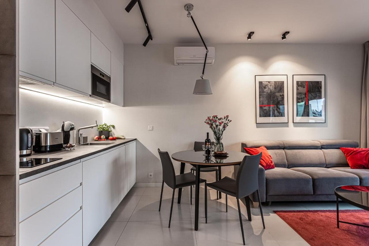 Mennica Residence Deluxe วอร์ซอ ภายนอก รูปภาพ