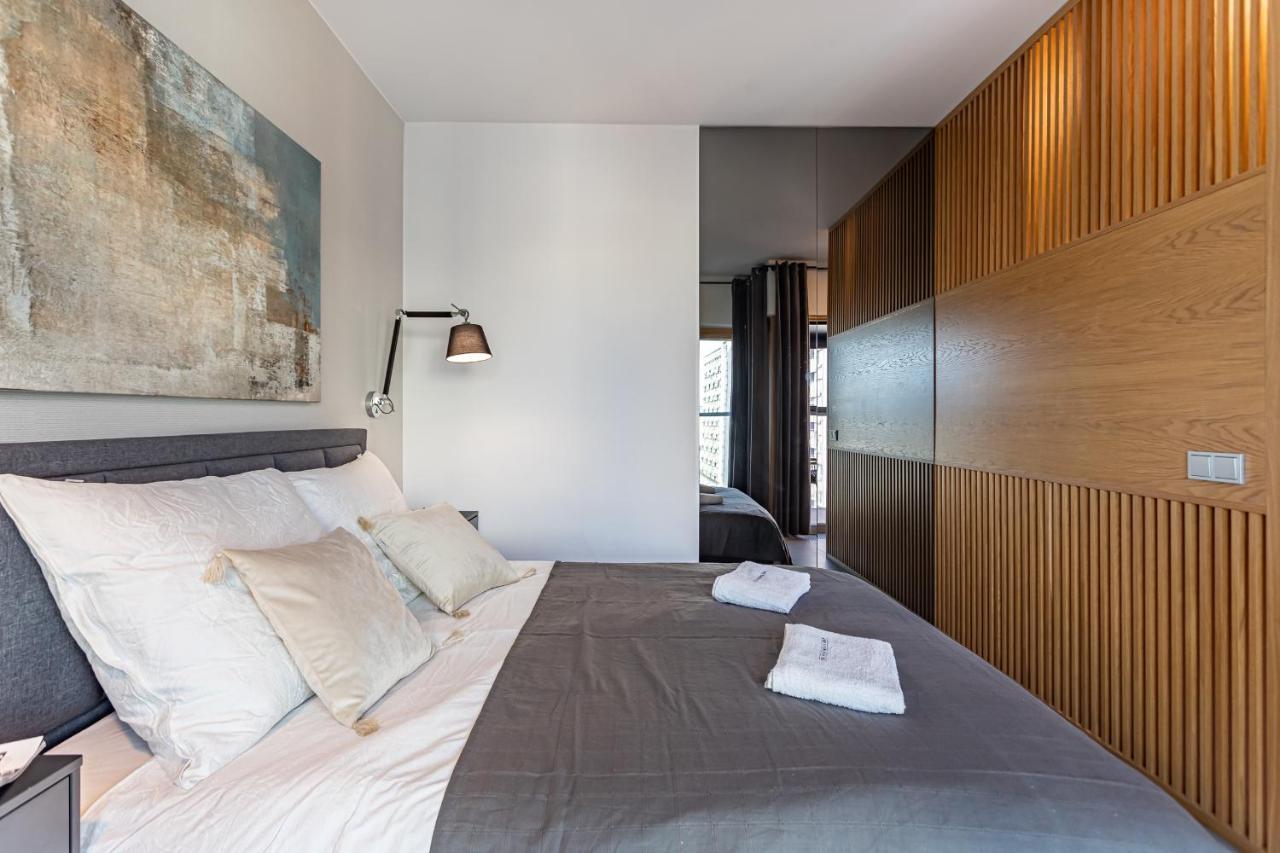 Mennica Residence Deluxe วอร์ซอ ภายนอก รูปภาพ